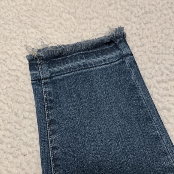 Paige Verdugo Ankle Distressed Undone Hem Jeans, EUC, Size 29 (Women’s Size 8) - Picture 12 of 12